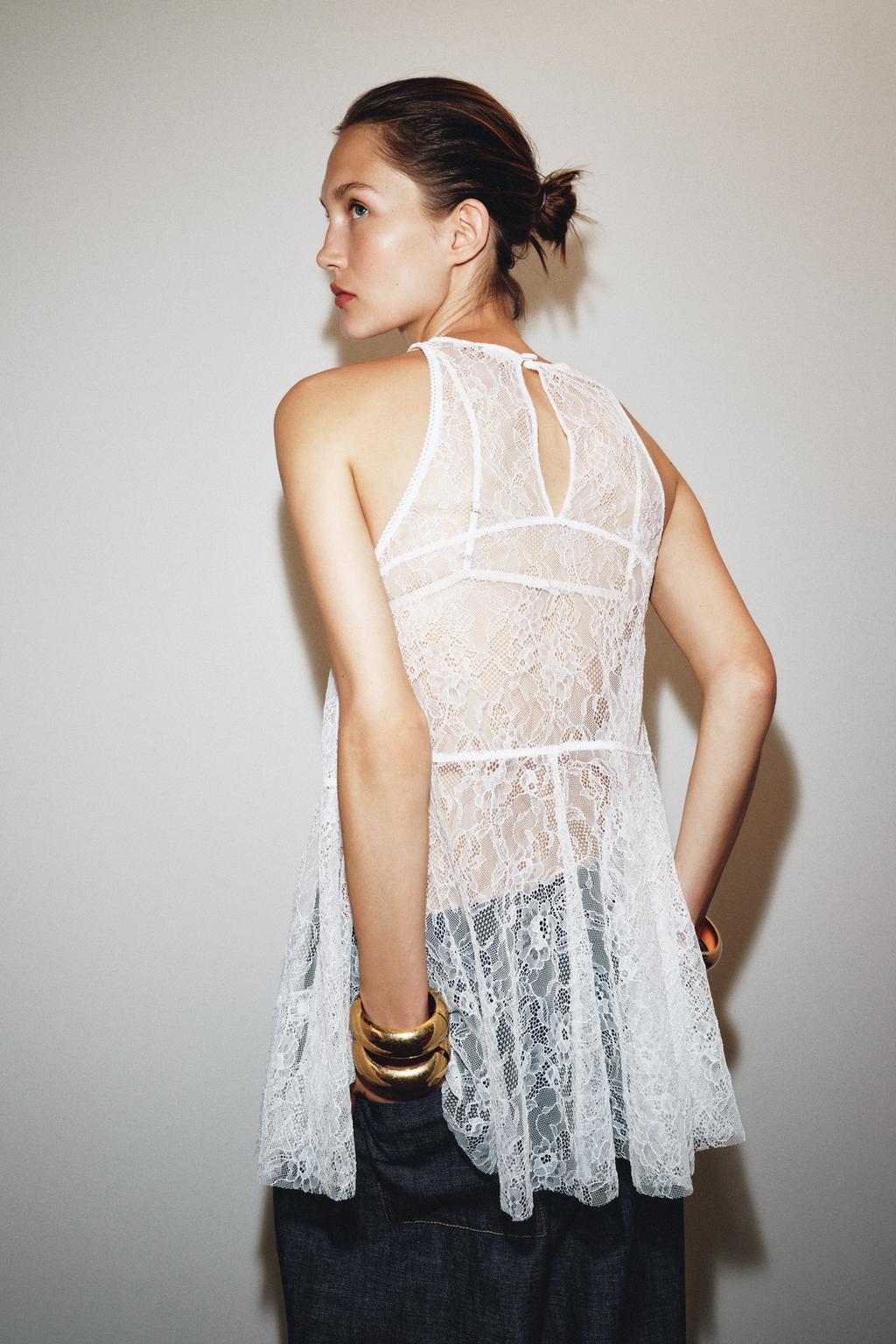 КРУЖЕВНОЕ ПЛАТЬЕ-ХАЛТЕР