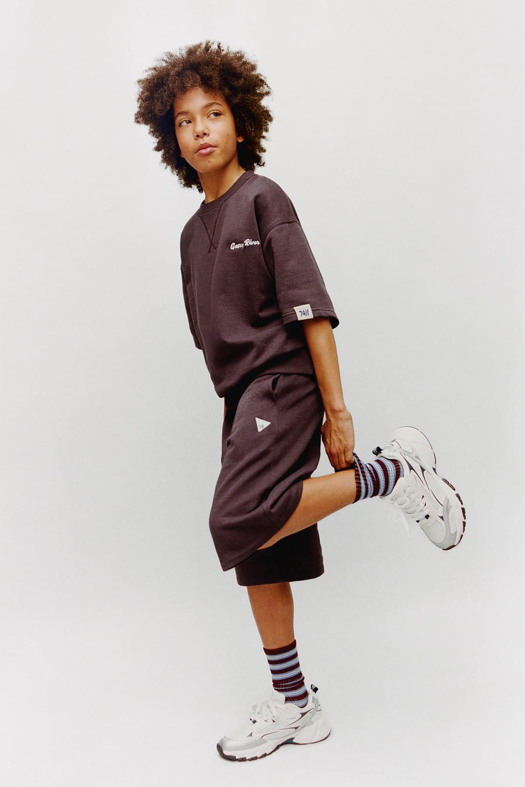 КРОССОВКИ С СЕТЧАТЫМИ ДЕТАЛЯМИ