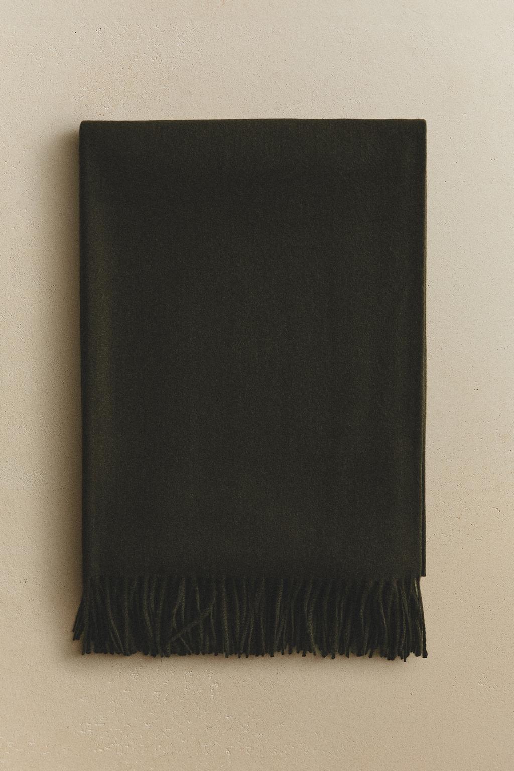 Плед с бахромой