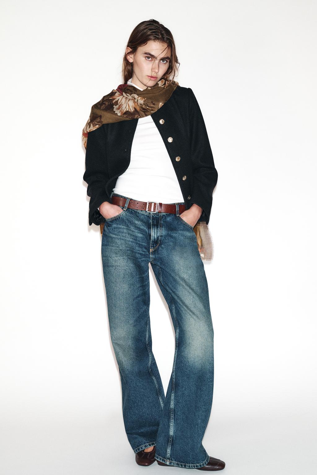 БЛЕЙЗЕР ОБЛЕГАЮЩЕГО КРОЯ С КРУГЛЫМ ВЫРЕЗОМ