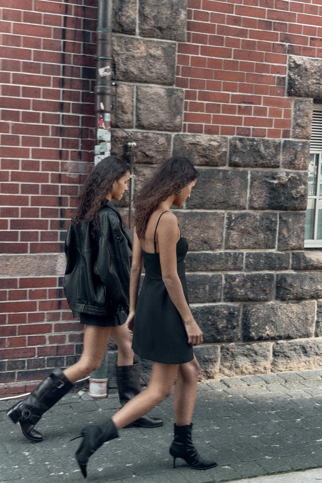 КУРТКА ИЗ ИСКУССТВЕННОЙ КОЖИ