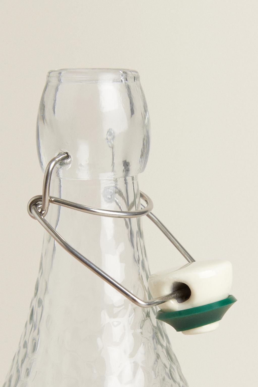 Бутылка с керамической пробкой