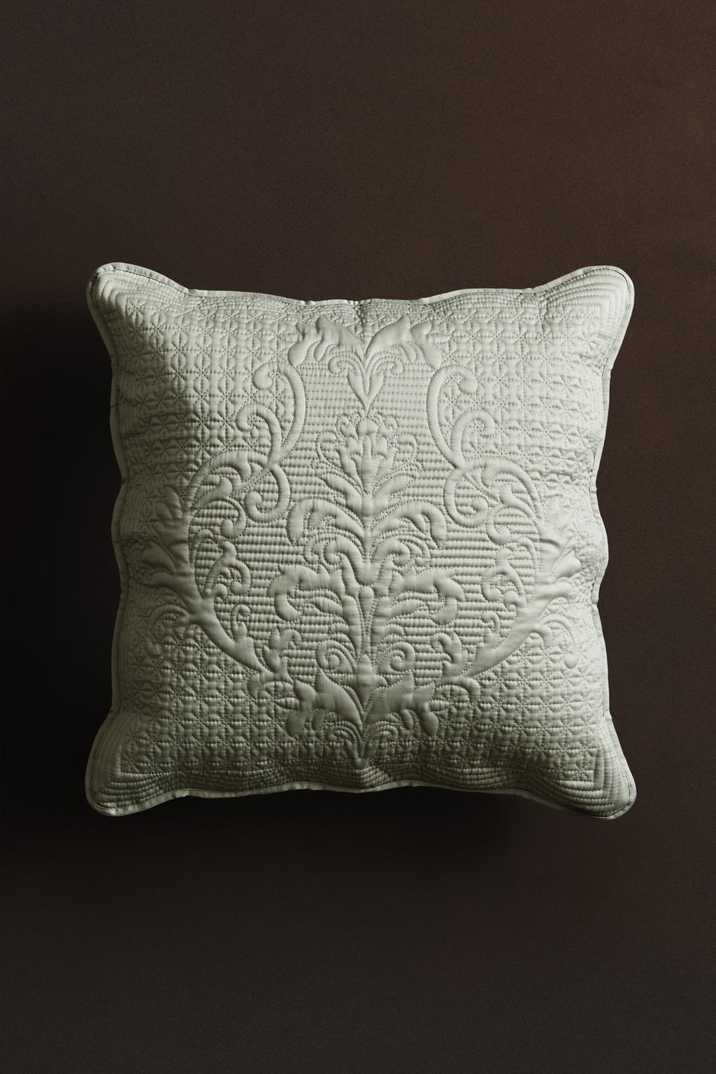 Стеганая наволочка для одеял с объемным узором