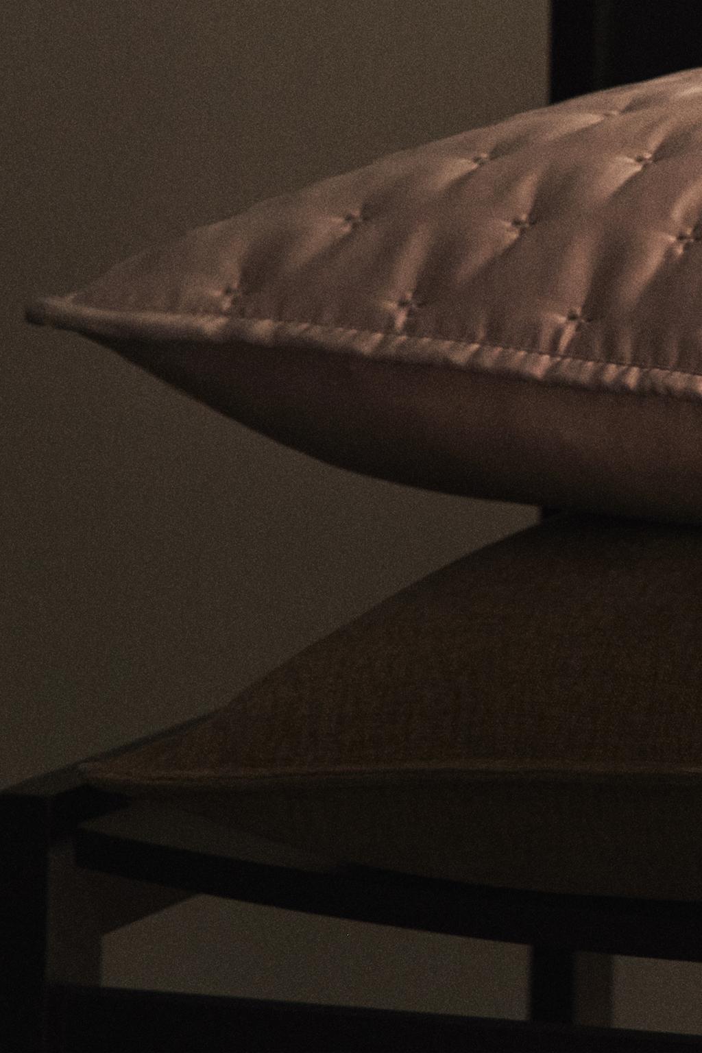 Чехол для подушки квилтов с узлами