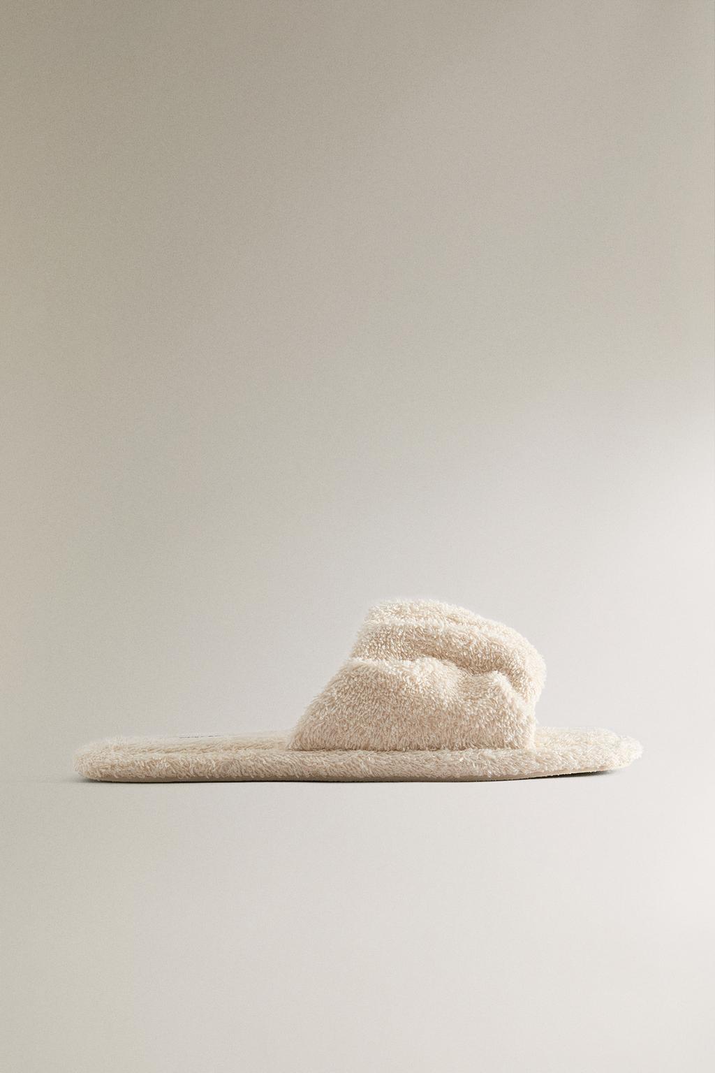 Тапочки для ванной комнаты с запахом митенки