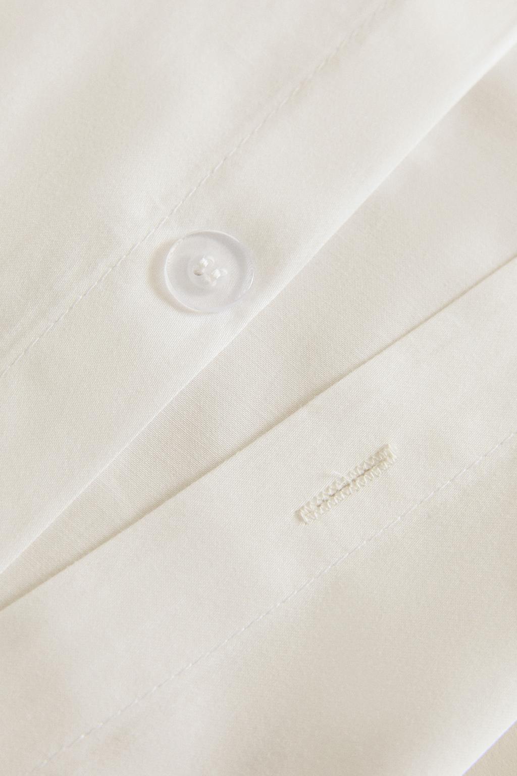 Сатиновое одеяло с отделкой (300 нитей)