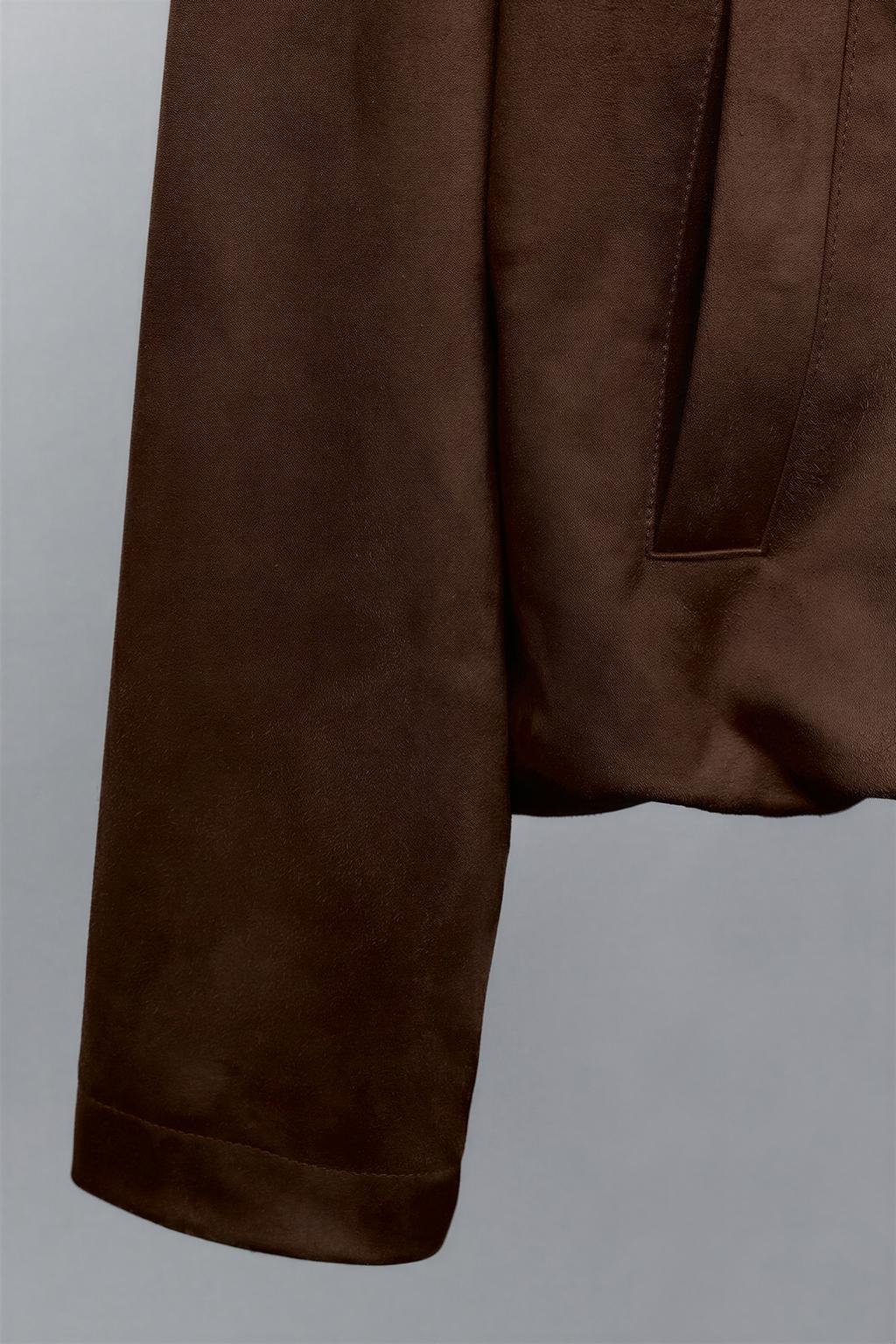 БОМБЕР ИЗ ИСКУССТВЕННОЙ ЗАМШИ