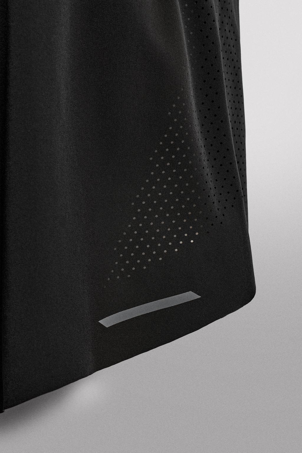 ЛЕГКИЕ ШОРТЫ ДЛЯ БЕГА