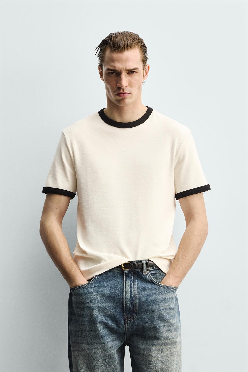 БАЗОВАЯ ФУТБОЛКА В РУБЧИК С КОНТРАСТНЫМИ ДЕТАЛЯМИ