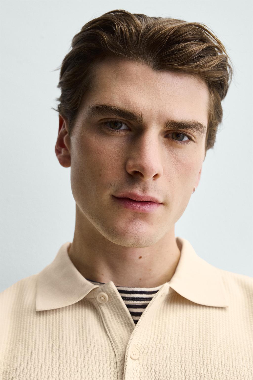 ПОЛО В ПОЛОСКУ С РЕЛЬЕФНОЙ ТЕКСТУРОЙ