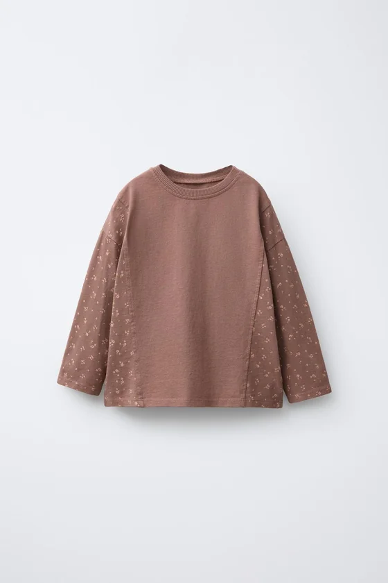 ФУТБОЛКА С ЦВЕТОЧНЫМ ПРИНТОМ