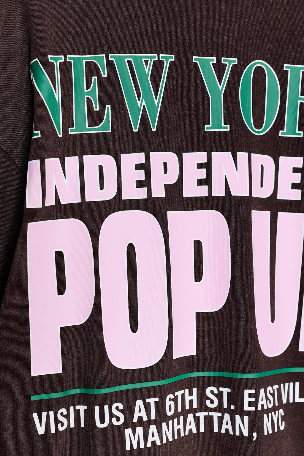 ФУТБОЛКА С ЭФФЕКТОМ ПОТЕРТОСТИ И КОНТРАСТНЫМ ТЕКСТОМ