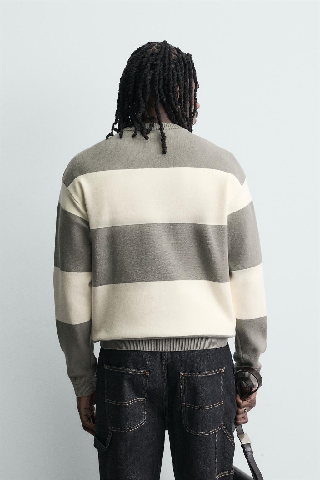 МЯГКИЙ СВИТЕР ИЗ РЕЛЬЕФНОЙ ТКАНИ