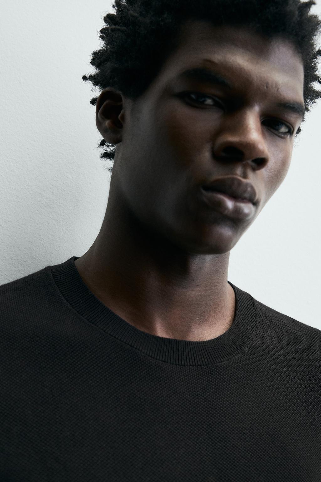 Трикотажная футболка свободного кроя