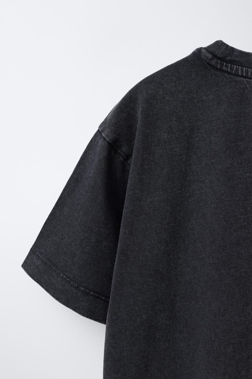 БАЗОВАЯ ФУТБОЛКА С ЭФФЕКТОМ ПОТЕРТОСТИ