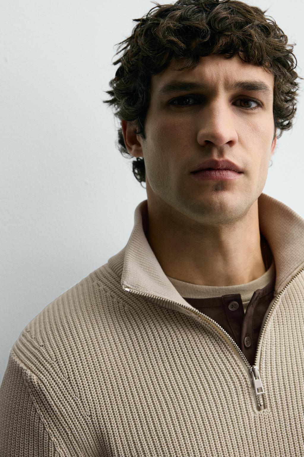 ДЖЕМПЕР ИЗ ЖЕМЧУЖНОЙ ВЯЗКИ С ВОРОТНИКОМ НА МОЛНИИ