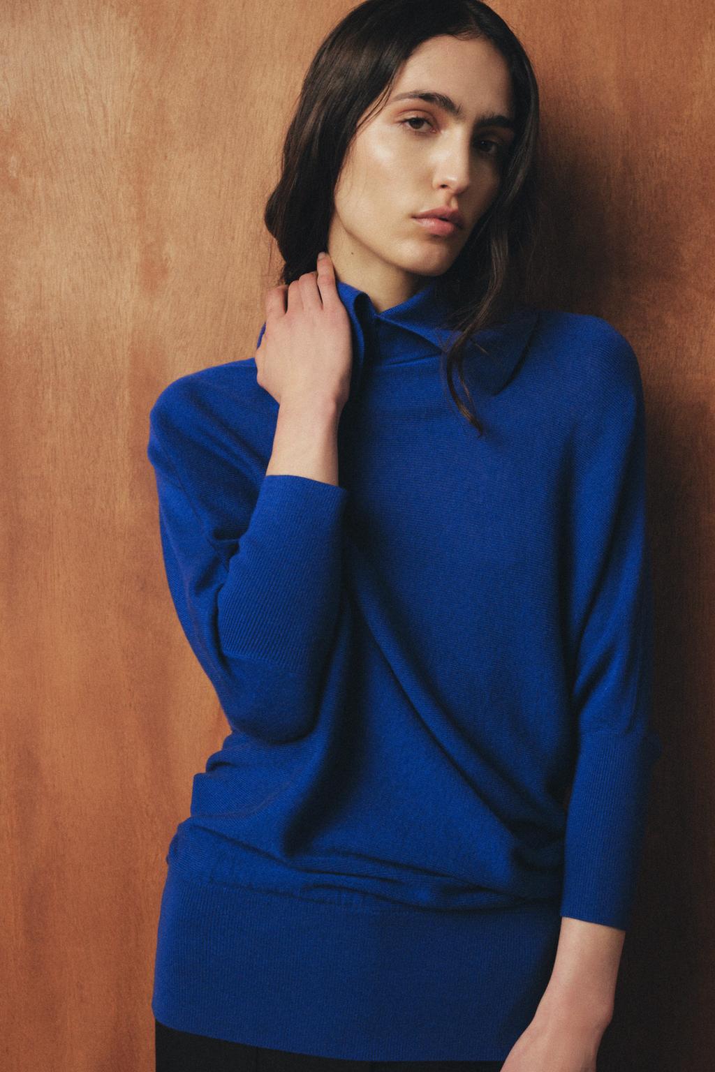 ДЛИННЫЙ СВИТЕР С РУКАВАМИ «ЛЕТУЧАЯ МЫШЬ»