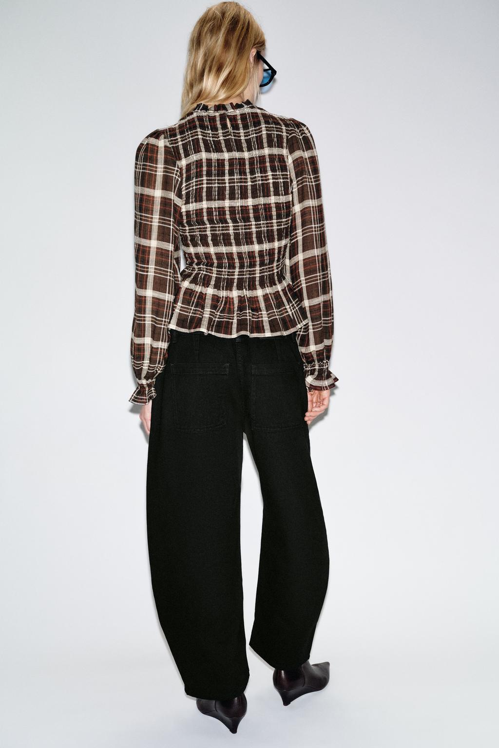 РУБАШКА В КЛЕТКУ С ЭЛАСТИЧНЫМ ЖАТЫМ УЗОРОМ