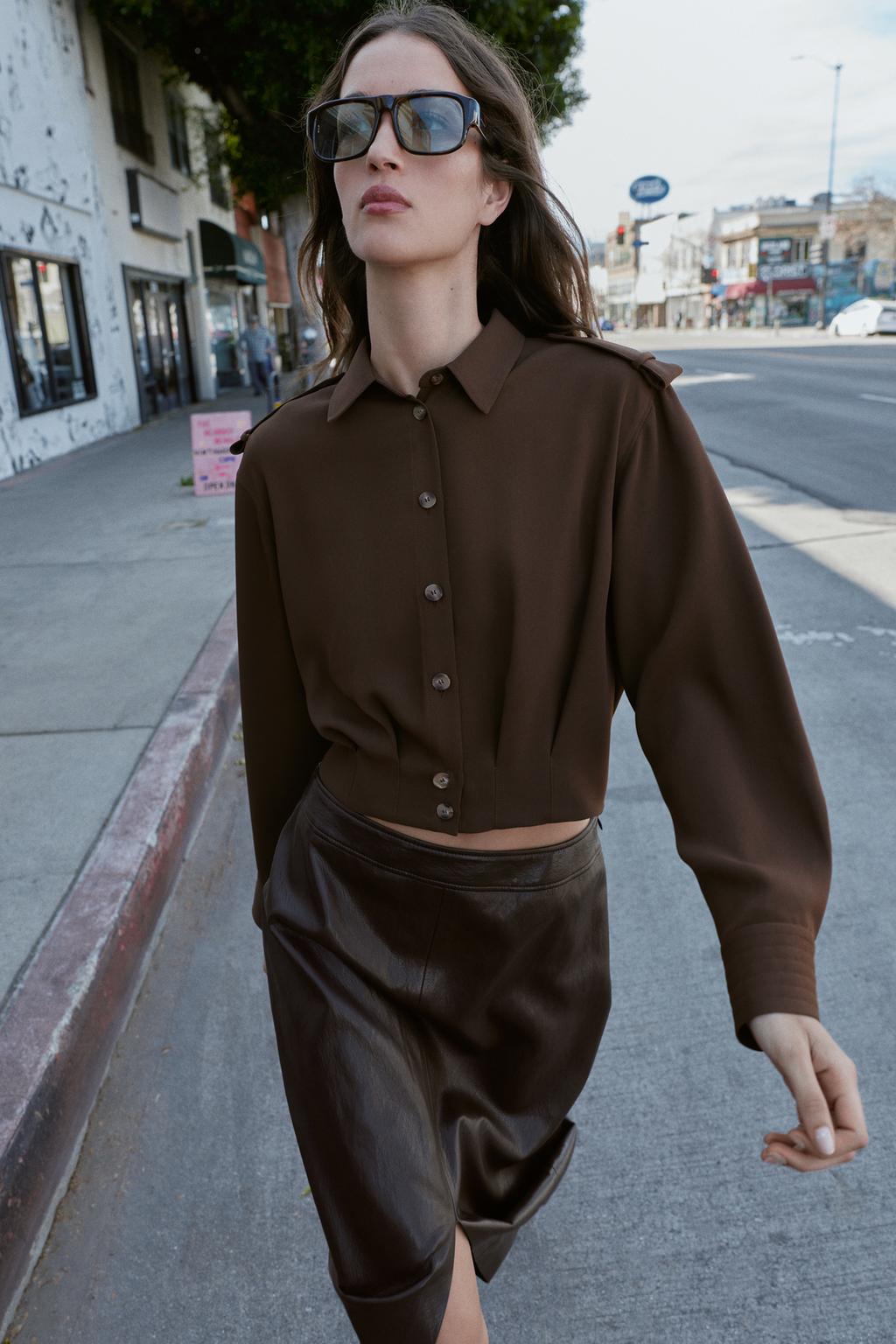 РУБАШКА C ХЛЯСТИКАМИ НА ПЛЕЧАХ