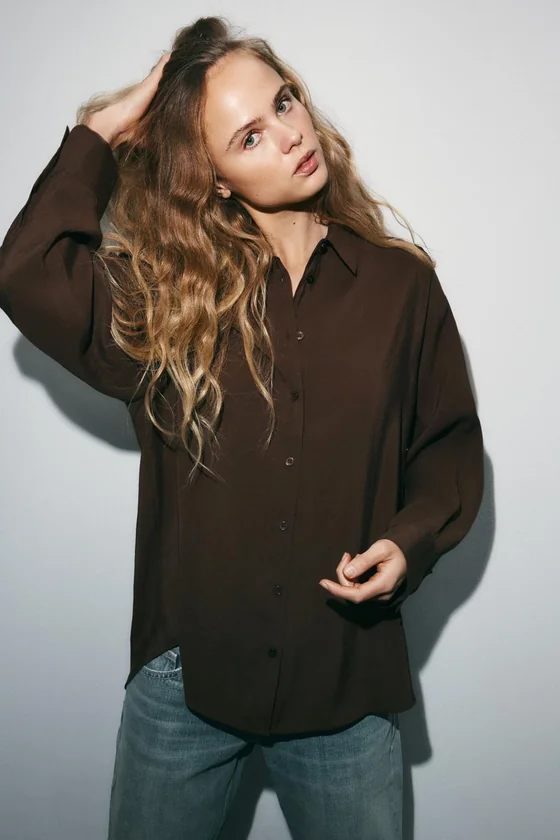 РУБАШКА OVERSIZE СТРУЯЩЕГОСЯ ПОКРОЯ