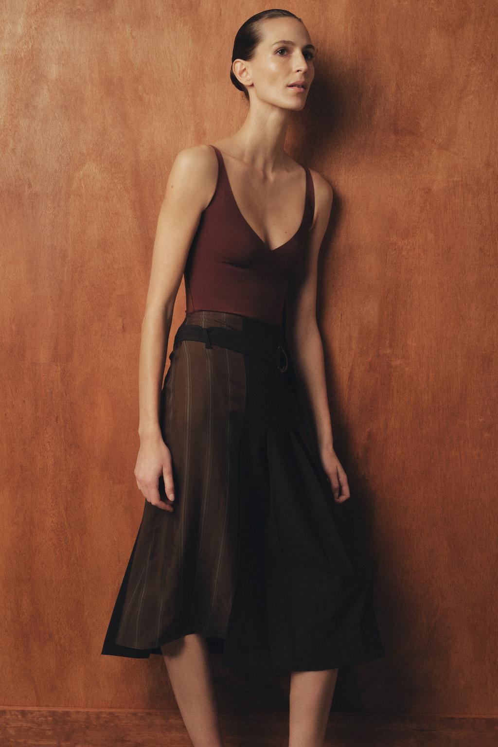 ЮБКА С РЕМНЕМ И КОНТРАСТНЫМИ ДЕТАЛЯМИ — ZW COLLECTION