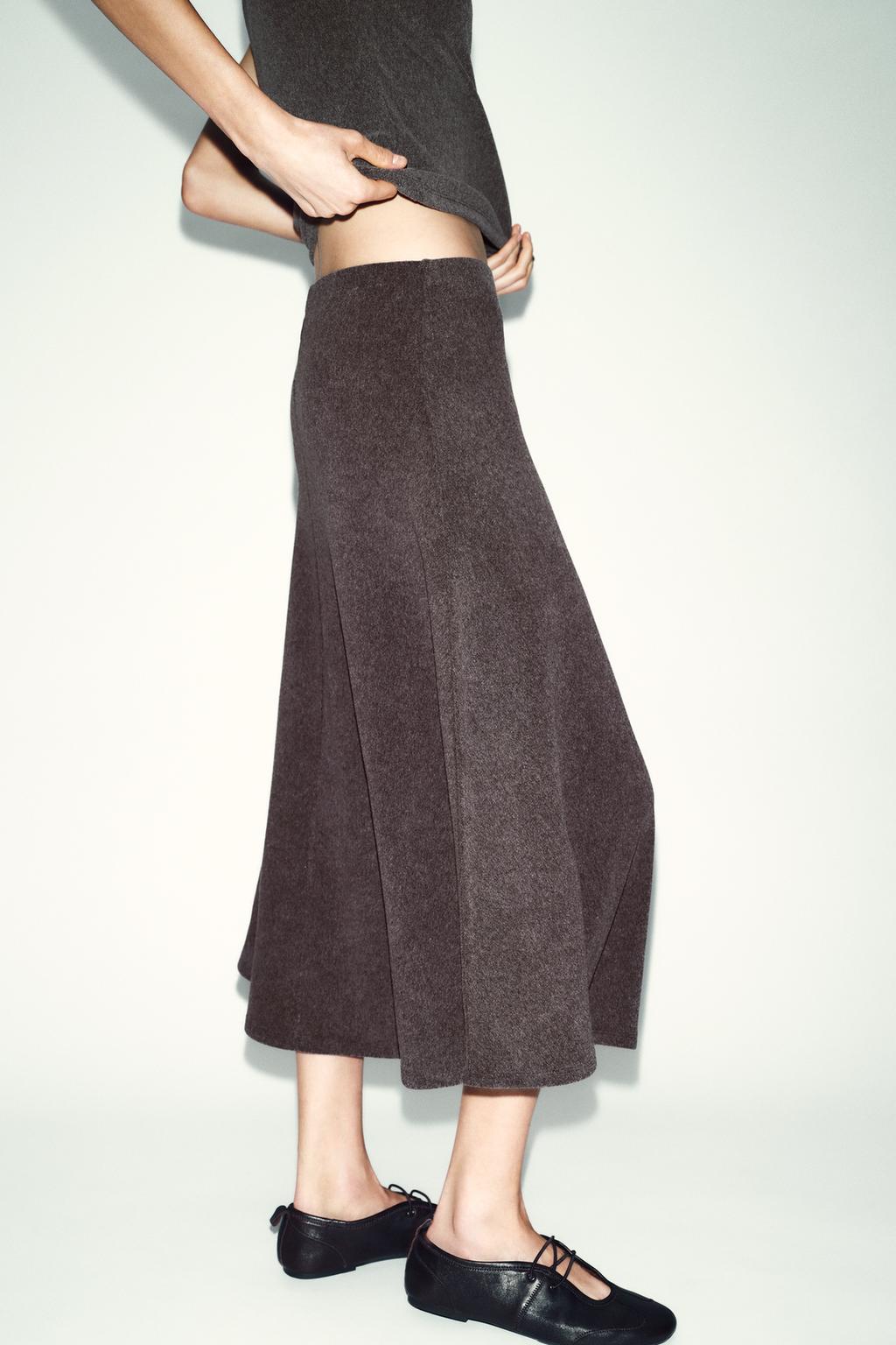 ЮБКА ИЗ МЯГКОЙ ТКАНИ