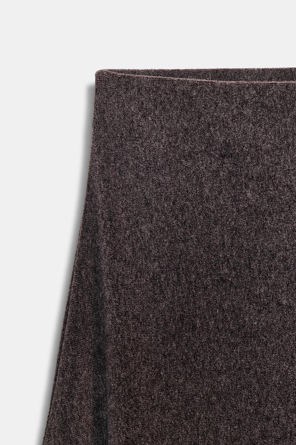 ЮБКА ИЗ МЯГКОЙ ТКАНИ