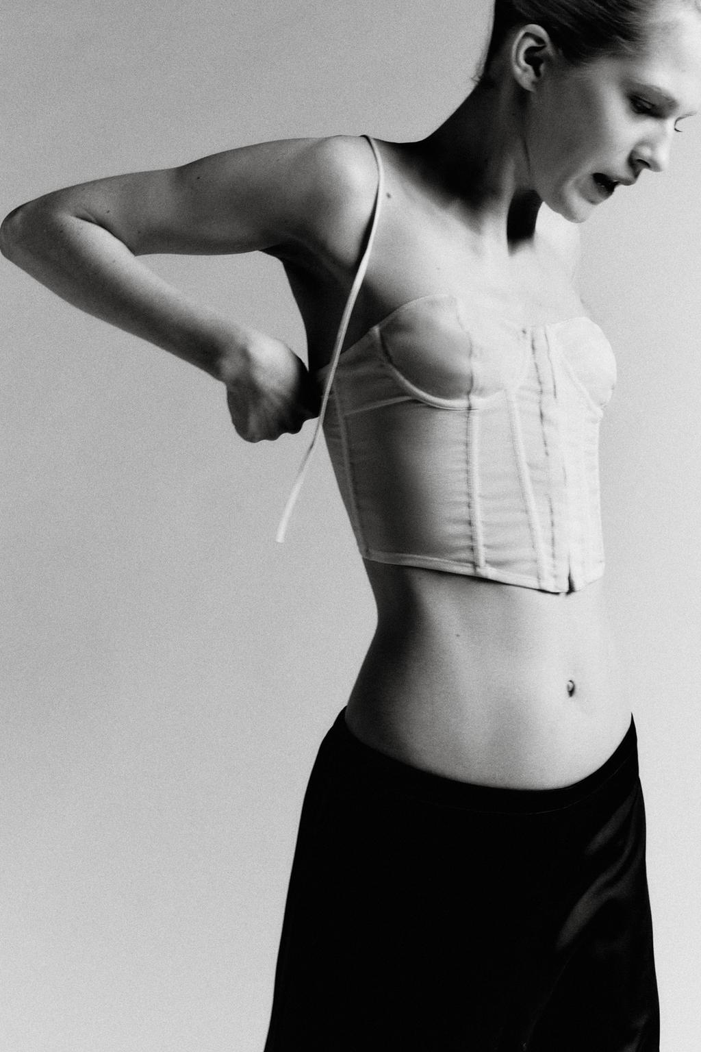 КОРСЕТ НА КОСТОЧКАХ СО ШНУРОВКОЙ