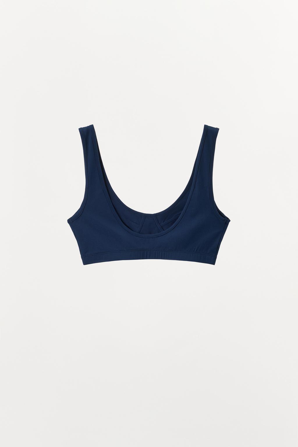 МЯГКИЙ БРАЛЕТТ СО ШВАМИ