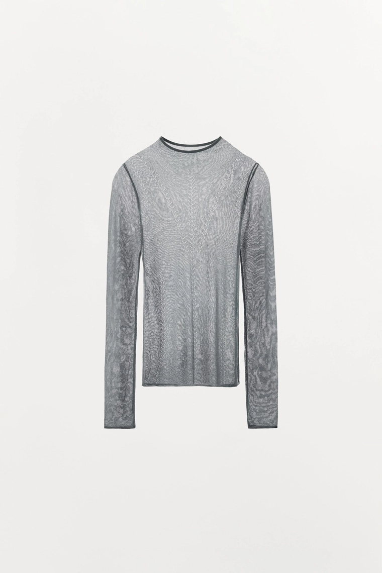 Футболка из вискозного трикотажа с перфорацией