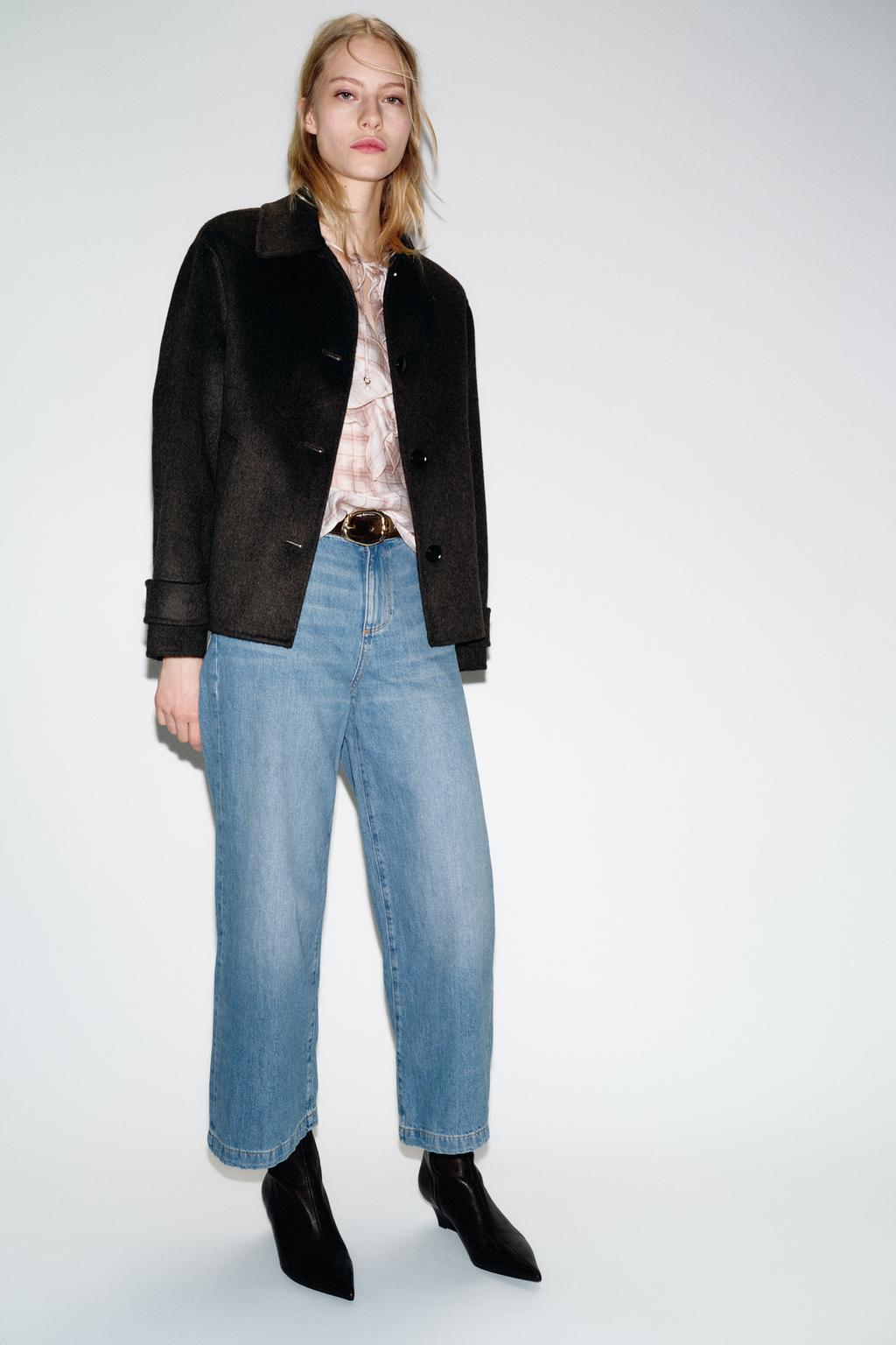 КОРОТКОЕ ПАЛЬТО ИЗ ШЕРСТИ