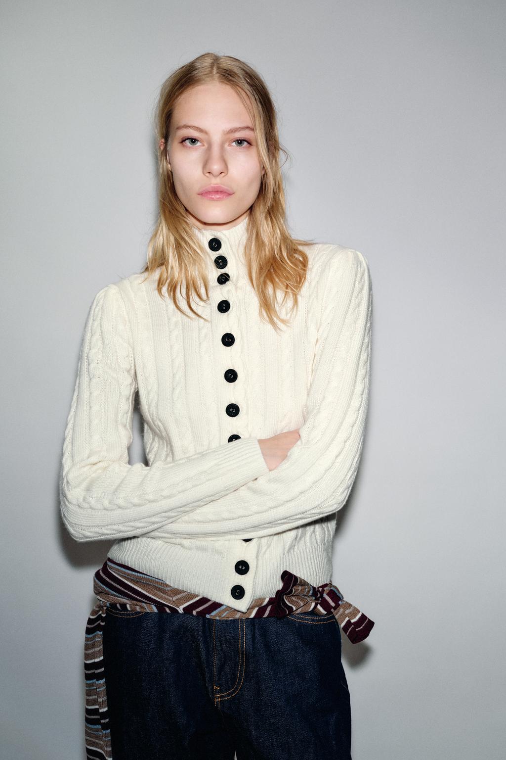 ВЯЗАНЫЙ КАРДИГАН С КОСАМИ