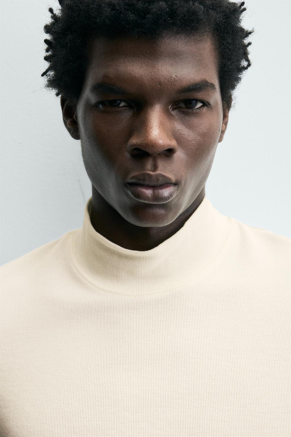 КОМФОРТНАЯ ФУТБОЛКА С ДЛИННЫМИ РУКАВАМИ