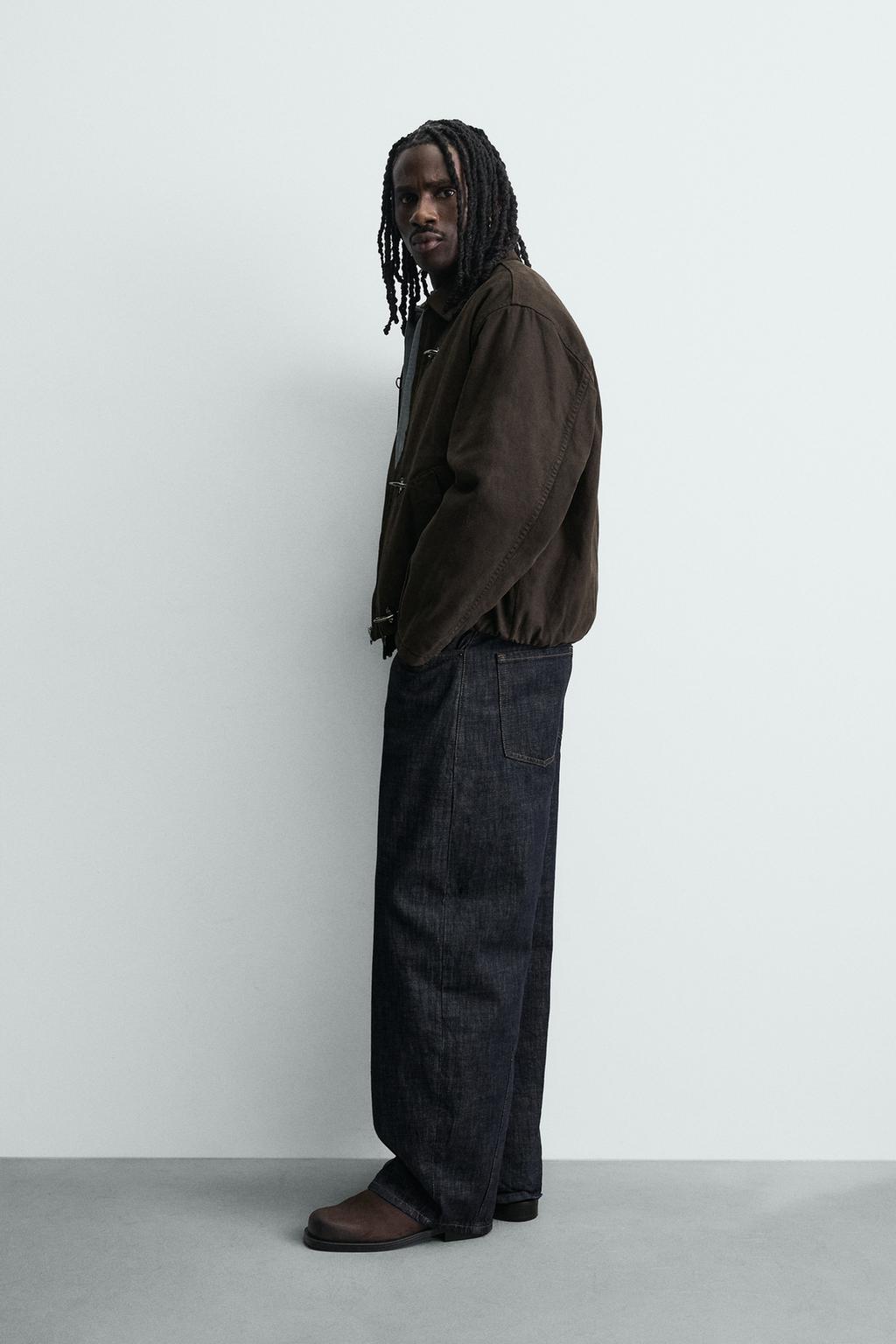 УКОРОЧЕННАЯ КУРТКА С АЛАМАРАМИ