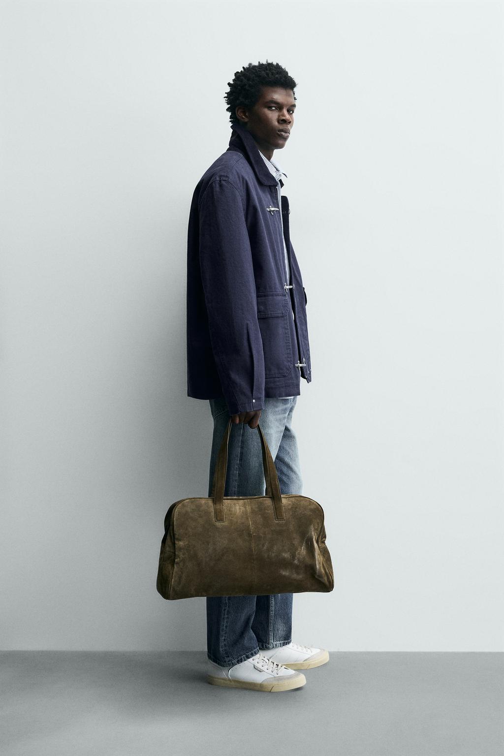 КУРТКА С КОНТРАСТНЫМ ВОРОТНИКОМ И НАВЕСНЫМИ ПЕТЛЯМИ