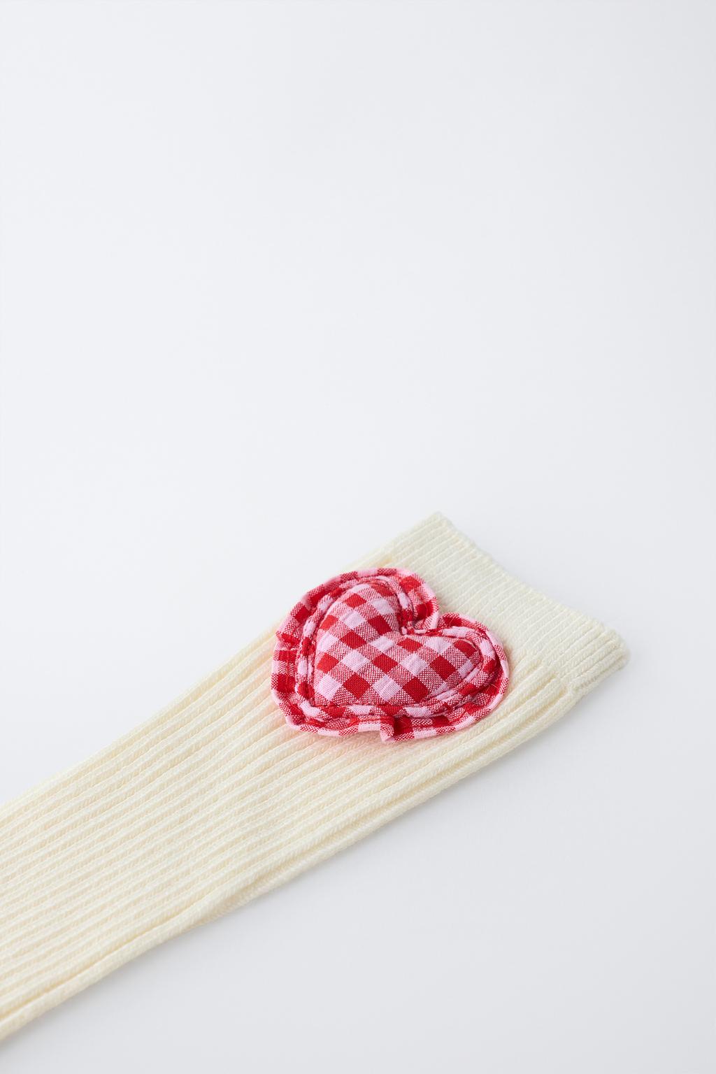 НОСКИ С СЕРДЦЕМ ВИШИ