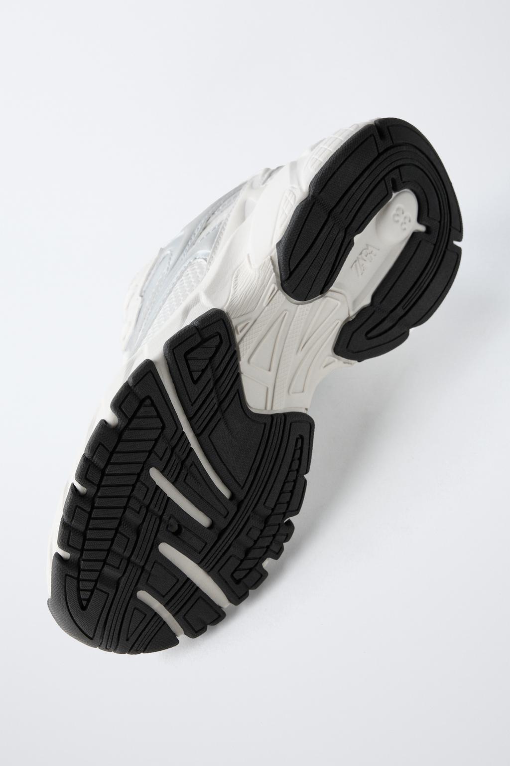 КРОССОВКИ С СЕТЧАТЫМИ ВСТАВКАМИ