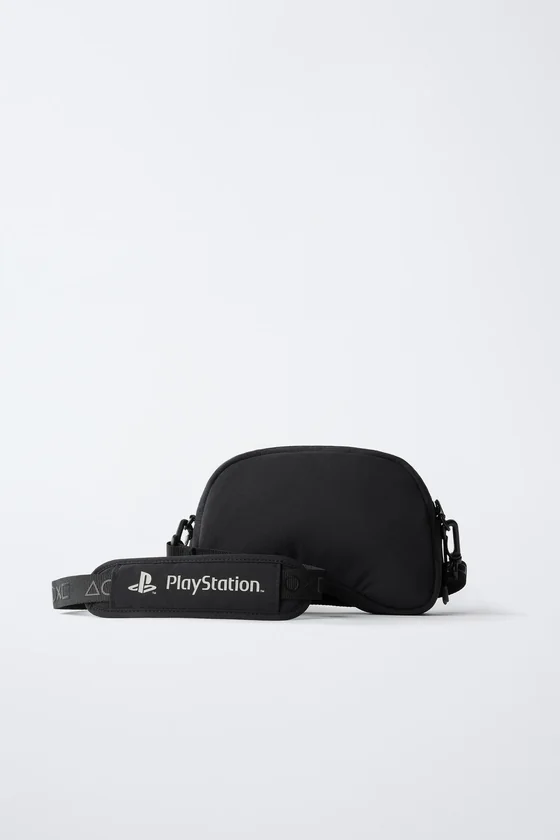 СУМКА С ПЛЕЧЕВЫМ РЕМНЕМ PLAYSTATION ™