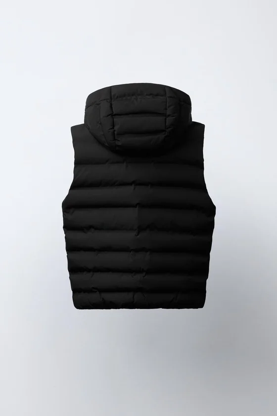 ОЧЕНЬ ЛЕГКИЙ ЖИЛЕТ WATER REPELLENT С КАПЮШОНОМ