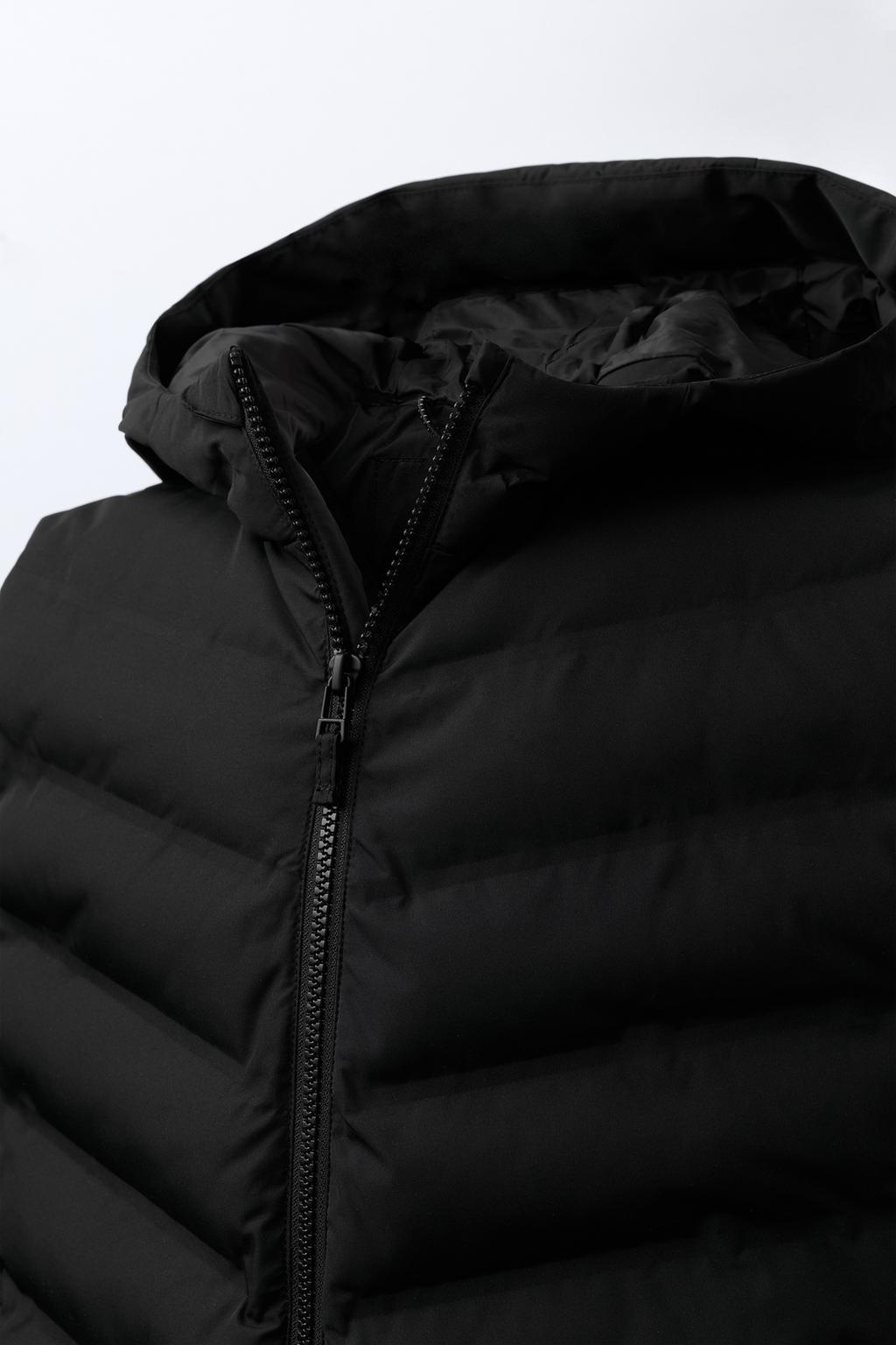 ОЧЕНЬ ЛЕГКИЙ ЖИЛЕТ WATER REPELLENT С КАПЮШОНОМ