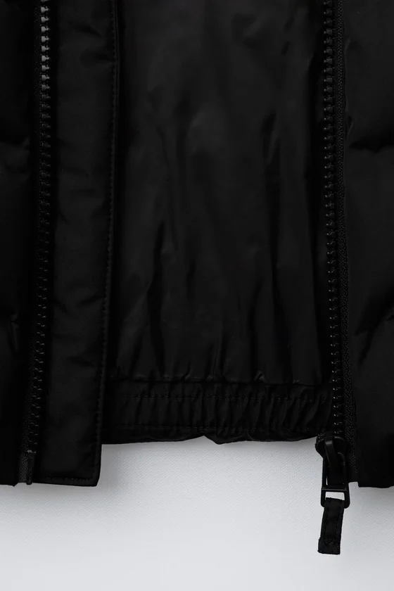 ОЧЕНЬ ЛЕГКИЙ ЖИЛЕТ WATER REPELLENT С КАПЮШОНОМ