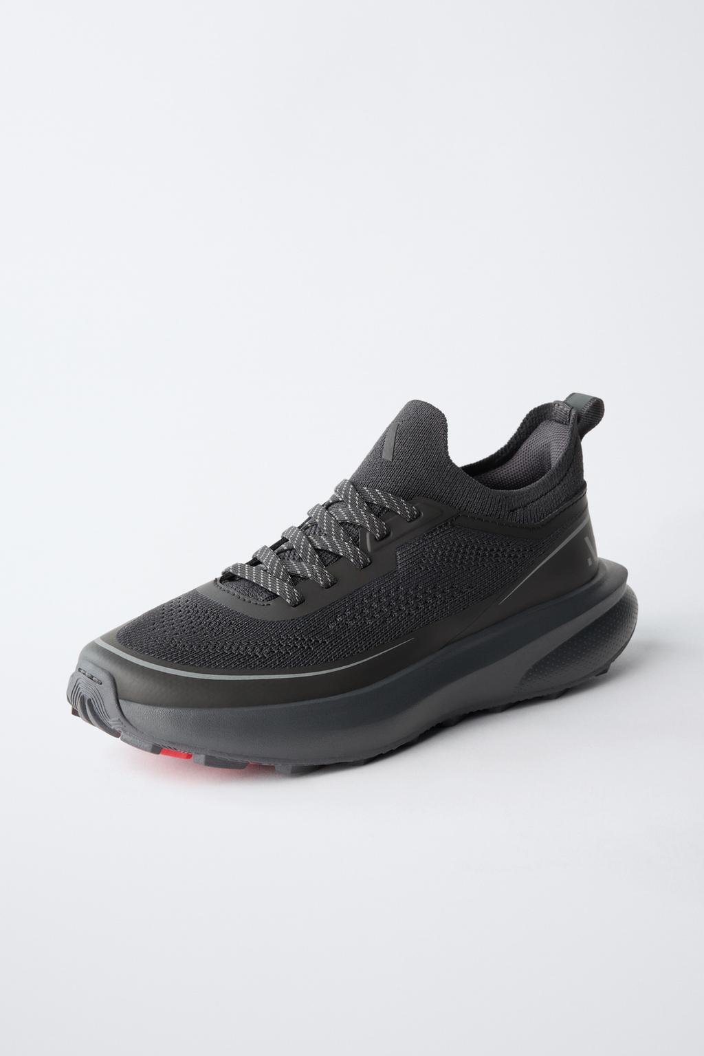 СПОРТИВНЫЕ КРОССОВКИ