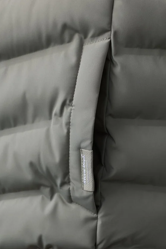 ОЧЕНЬ ЛЕГКИЙ ЖИЛЕТ WATER REPELLENT С КАПЮШОНОМ