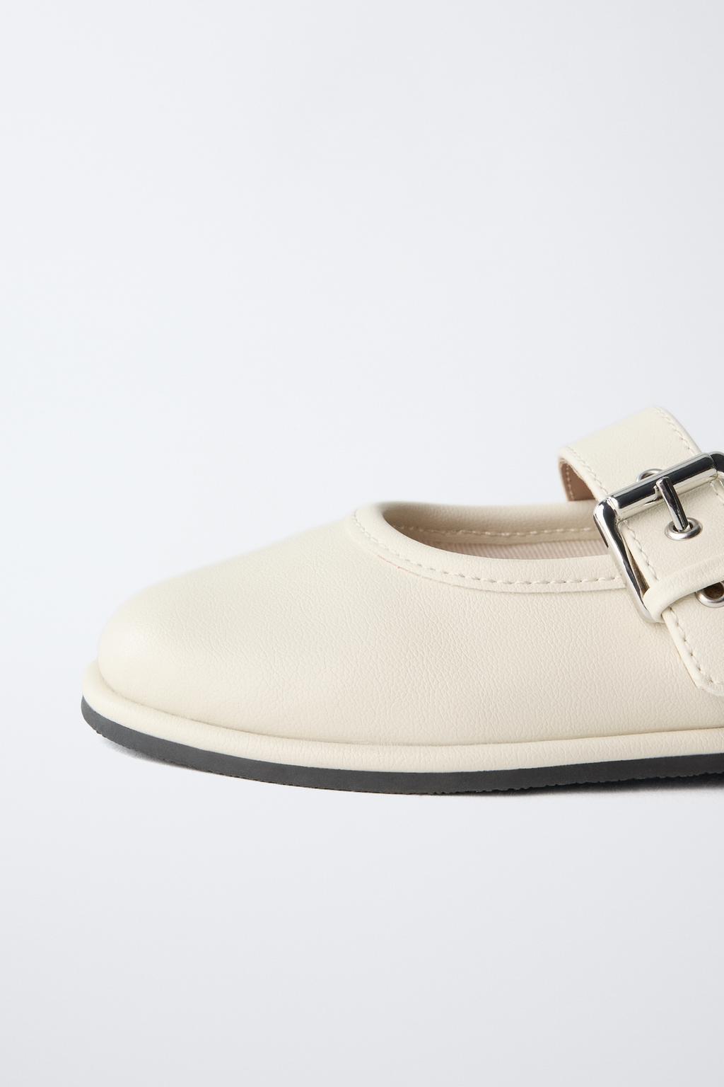 БАЛЕТКИ С ПРЯЖКОЙ