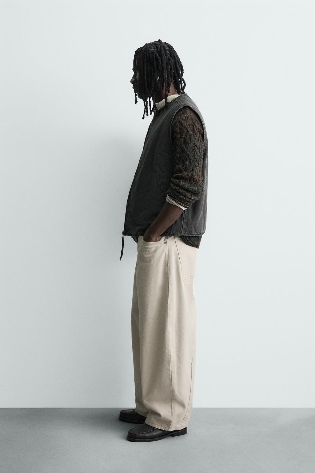 ЖИЛЕТ С ЭФФЕКТОМ ПОТЕРТОСТИ И ОТСТРОЧКОЙ