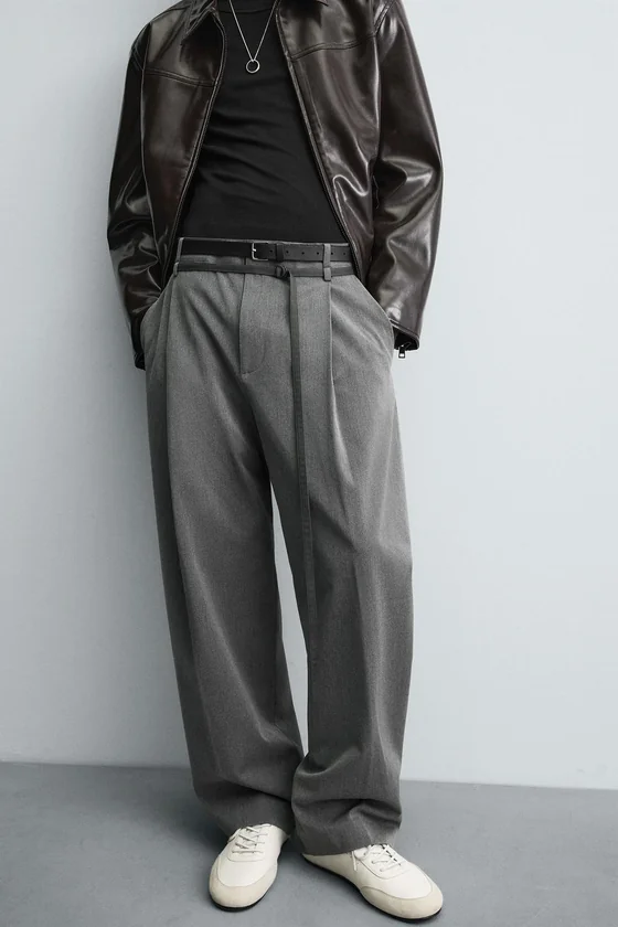 БРЮКИ BALLOON FIT С ЗАЩИПАМИ И ПОЯСОМ