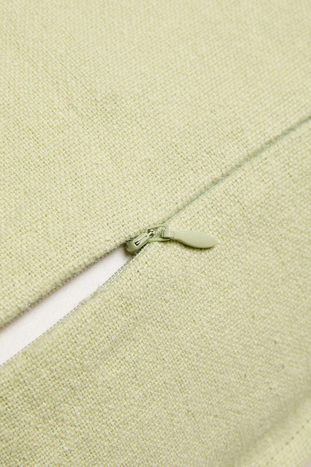 Покрывало с рюшами