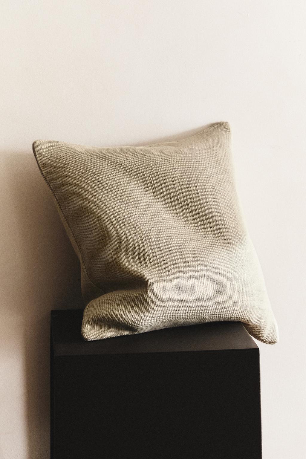 Чехол из джута и хлопка для подушки