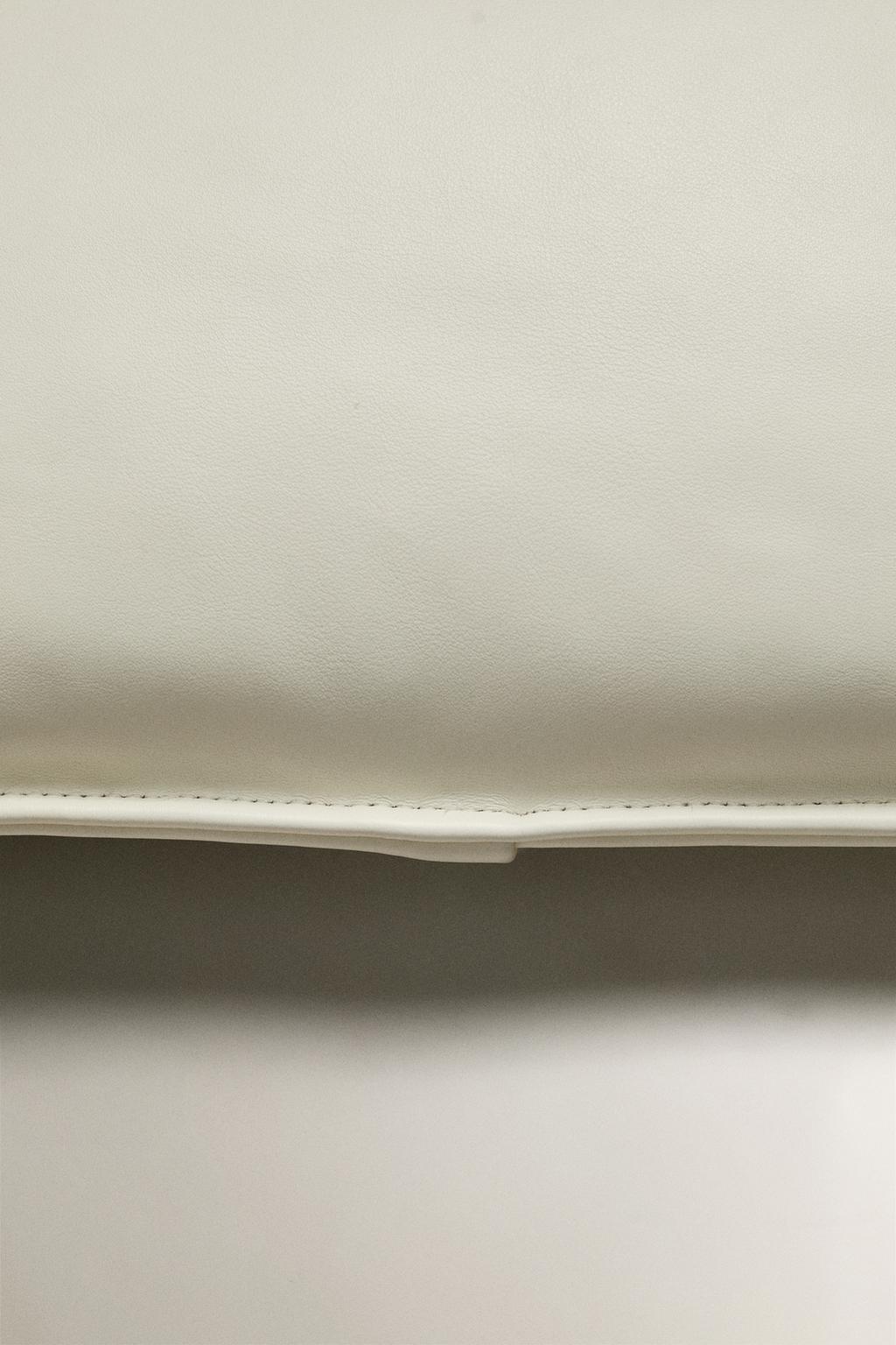 Накладка для подушки из стёганной кожи