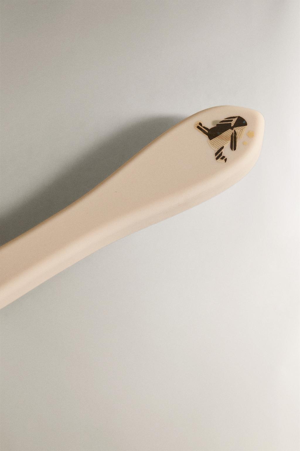 Детская силиконовая ложка с изображением кролика